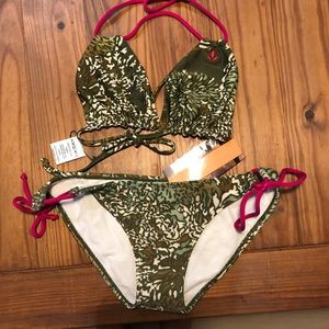 REEF Girl's Green Print Bikini M Tween size